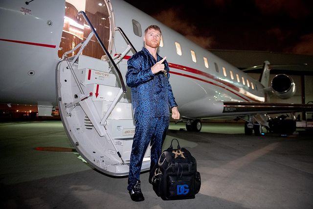 Picture of Saúl Adiel Alvarez's father Canelo Alvarez posing for a photoshoot wearing blue color blazer