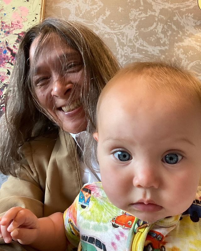 AnnMaria De Mars  was captured with her grandson  La'akea Makalapuaokalanipo Browne