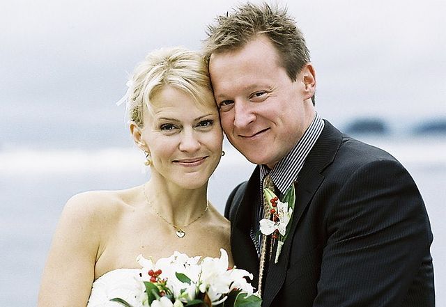 Picture of Marguerite MacIntyre with her husband Cary Lalonde wearing white color wedding dress 