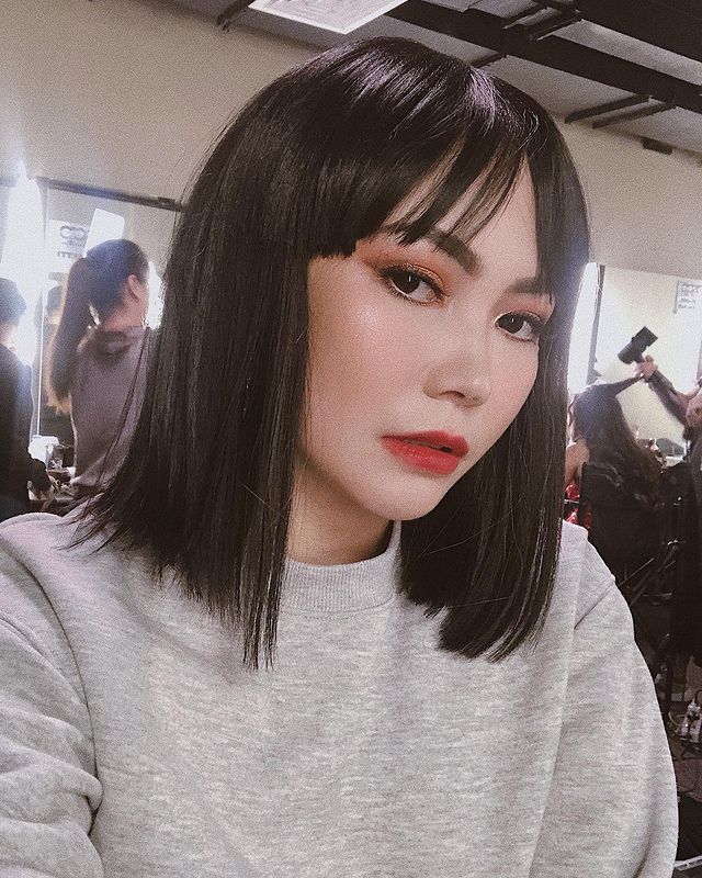 Picture of Yeng Constantino wearing gray sweatshirt