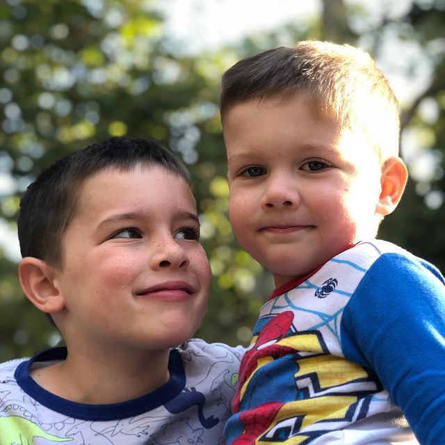 Picture of Michaela McManus and Mike Daniels's Children Gabriel October Daniels and Declan Griffith Daniels