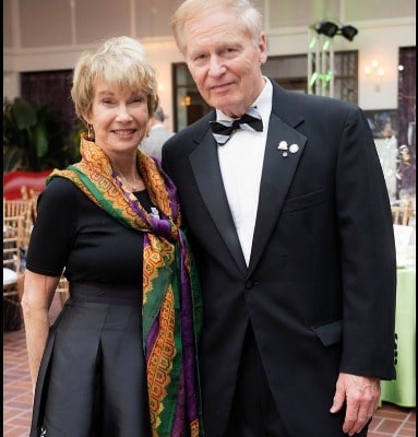 Jennifer Gareis's parents John W. Gareis and Dolores Anne Fiege