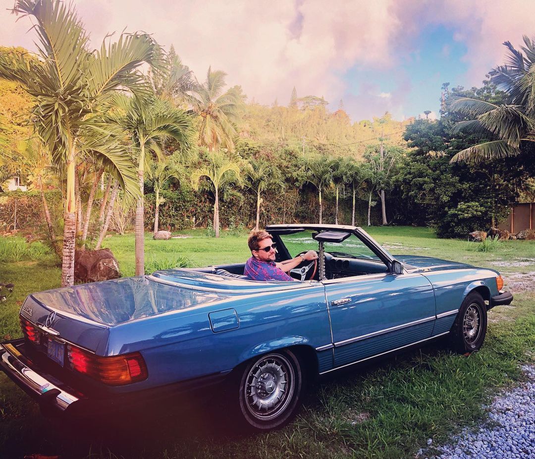 Picture of Zachary Knighton and his car