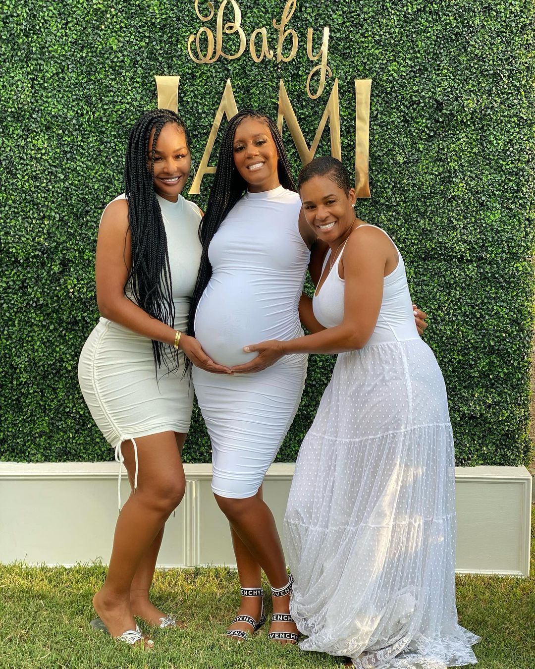 Picture of Brandi Maxiell, her mother Terri Duncan, and her sister Jayde Penn 