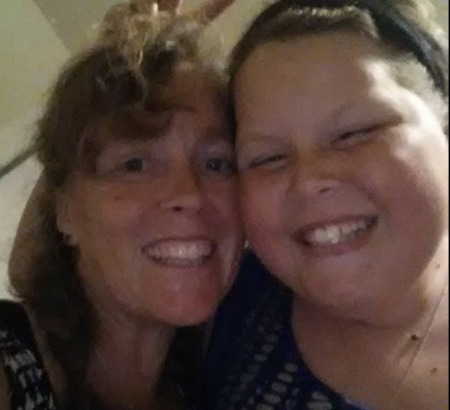 Calle Walton with her mother Tracey Bean