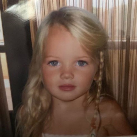 Mia Woodhall during her early age