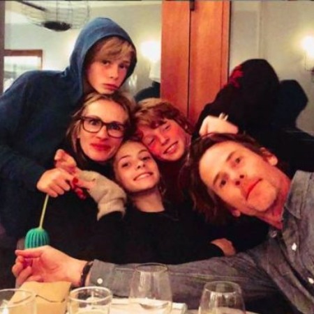 Henry Daniel Moder with his parents and two other siblings. 