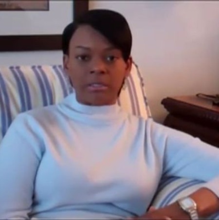 Mary Lee Harvey has an approximate net worth of $1 million. 