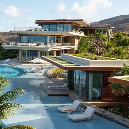 The picture of Richard Branson Moskito Island.