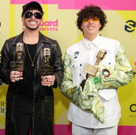 Bysael Martínez Ocasio with his older brother Bad Bunny. 